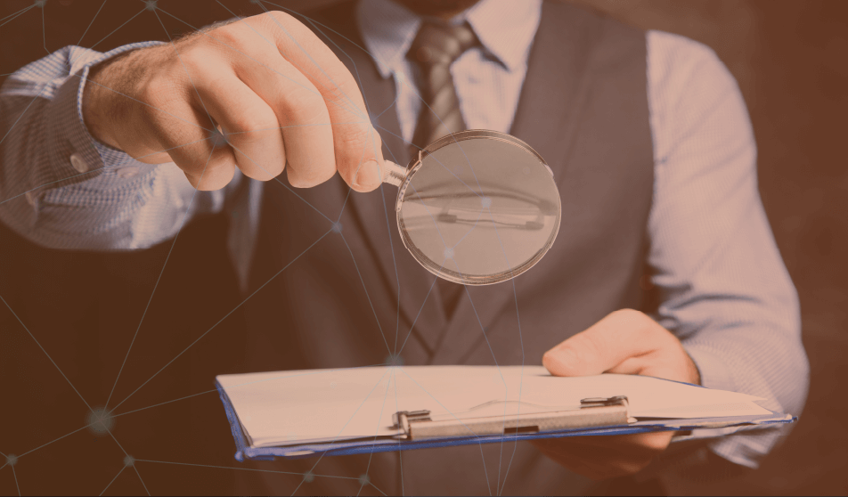 Política de investigación de antecedentes legales